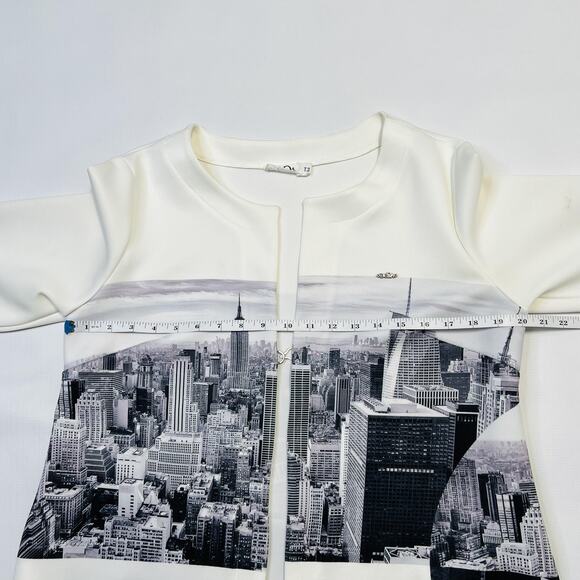 Deca Jacket Womens Large White Black Cityscape Print Graphic Tunic Urban Skyline - Picture 6 of 10